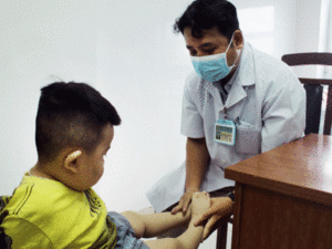 Khám chữa bệnh cơ, xương, khớp, thần kinh