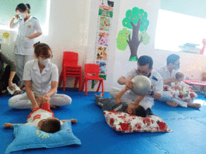 Vận động trị liệu